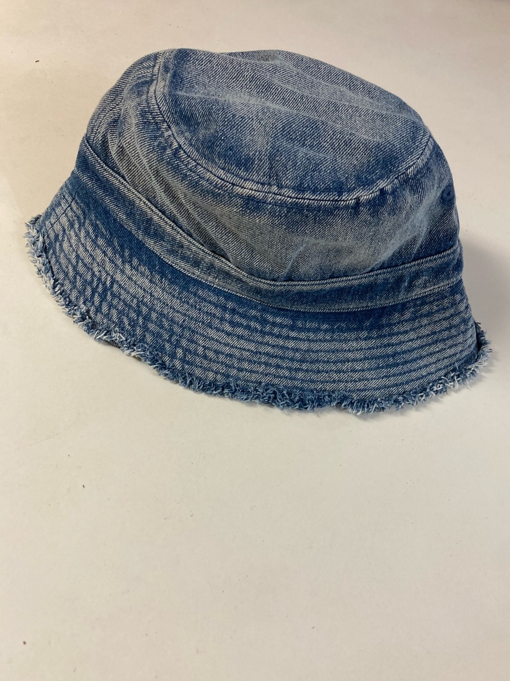 NWT Lucky Brand Denim Bucket Hat - Picture 2 of 5